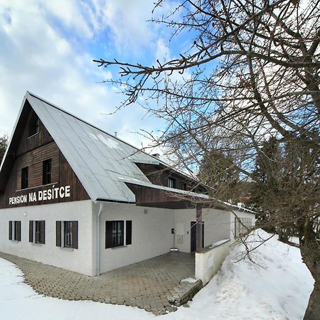Chalupa Na Desítce Strážné Exteriér fotografie
